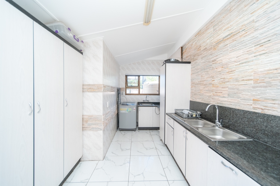 5 Bedroom Property for Sale in Bonnie Doone Eastern Cape